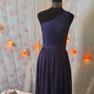 A💙symmetrical Gown sz8💙